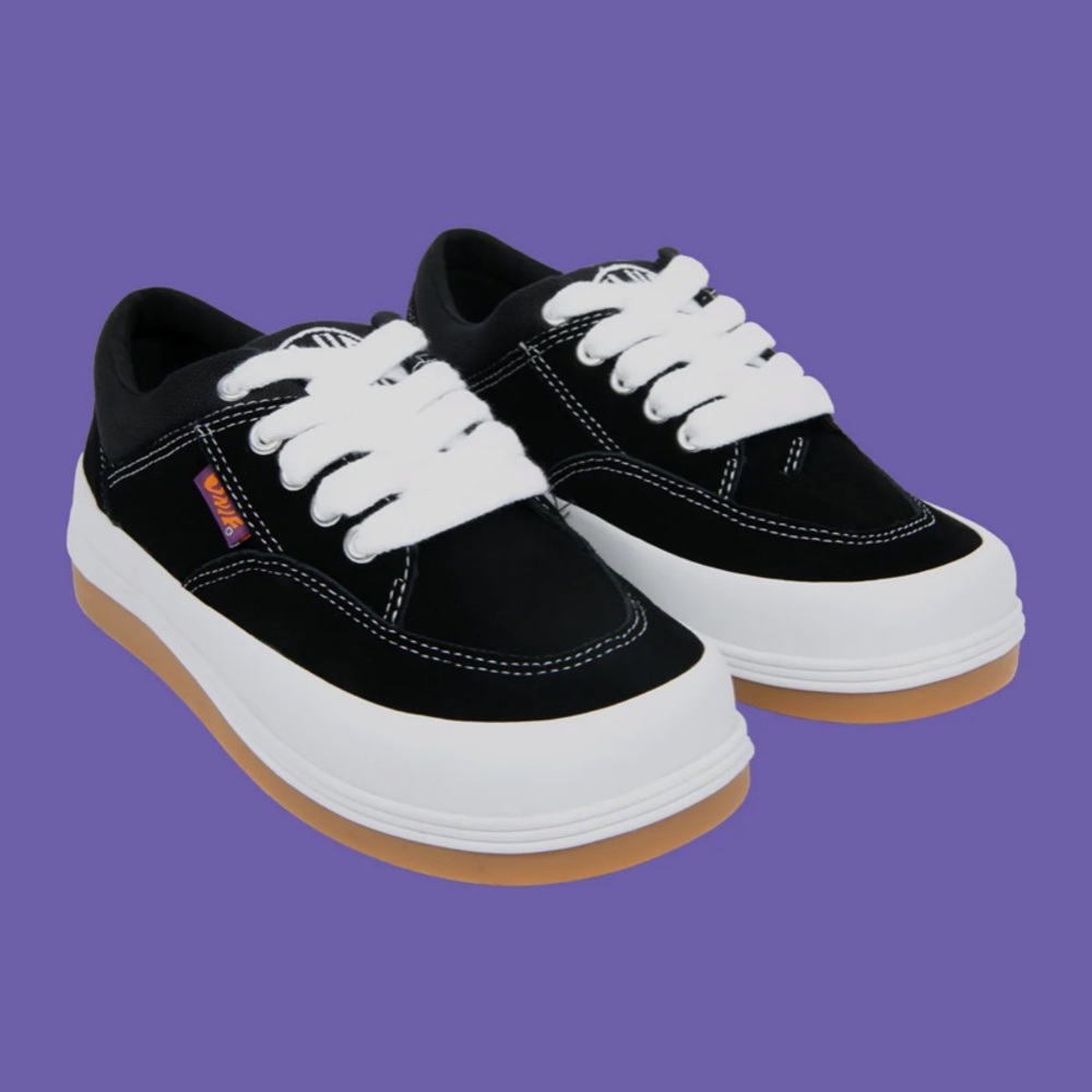 Unif Phoebe Sneakers size 7